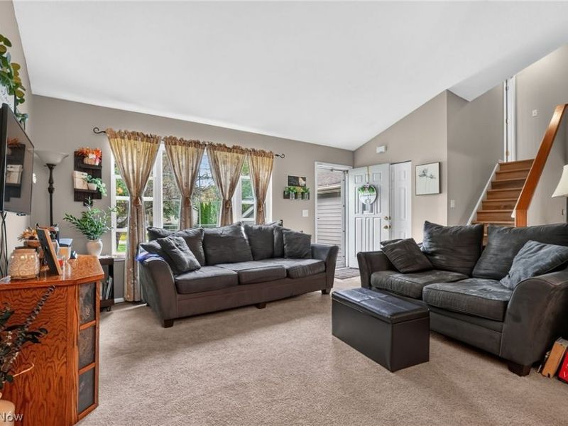 14841 Glen Valley Drive, Middlefield, OH 44062 Photo 14