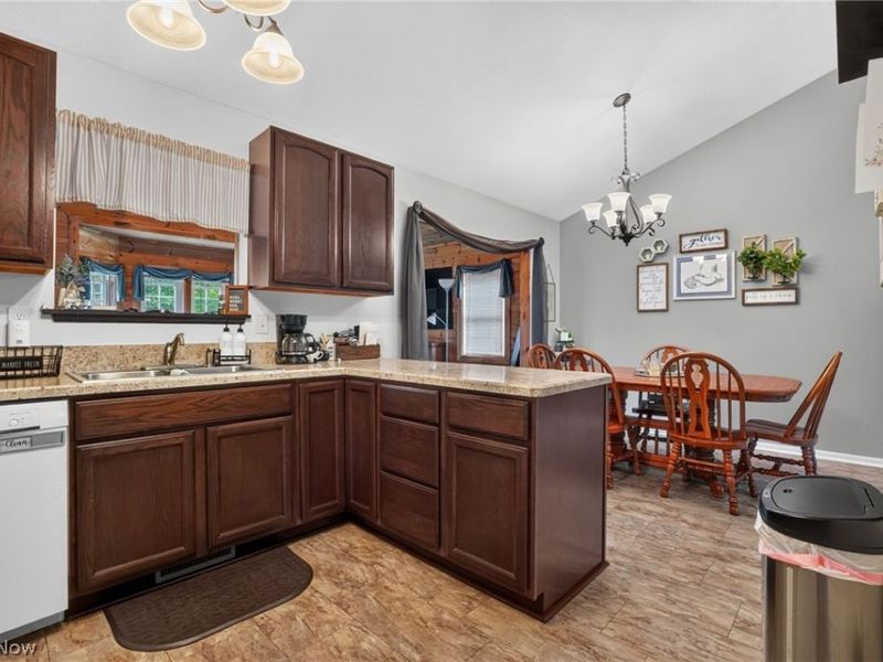 14841 Glen Valley Drive, Middlefield, OH 44062 Photo 18