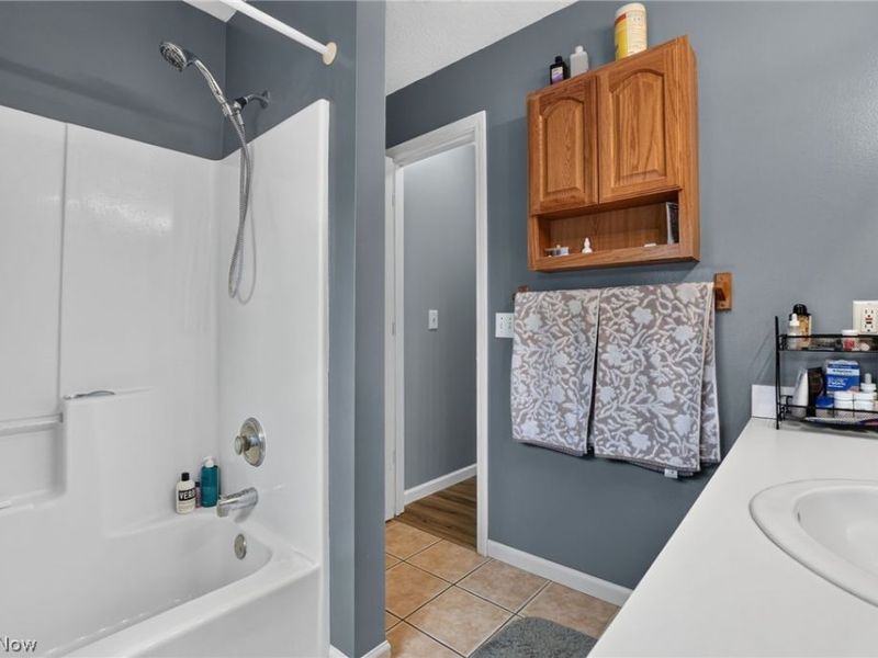 14841 Glen Valley Drive, Middlefield, OH 44062 Photo 32