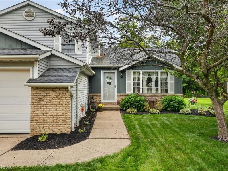 14841 Glen Valley Drive, Middlefield, OH 44062 Photo 4