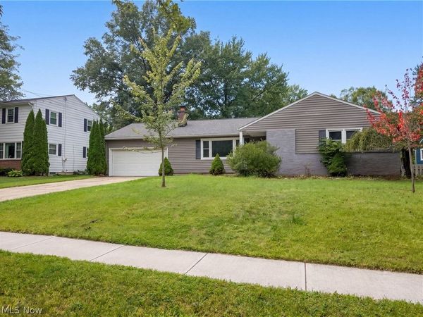 211 Roshon Drive , Medina, OH 44256