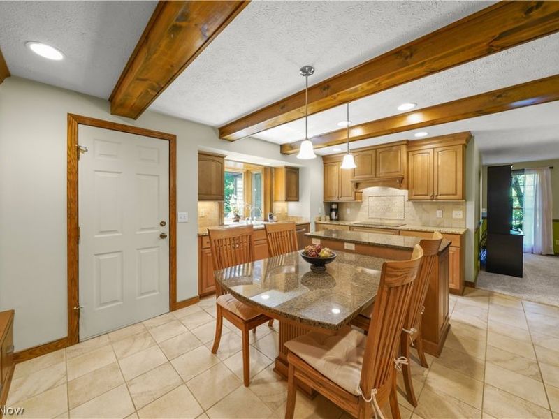 280 Beech Court, Aurora, OH 44202 Photo 12