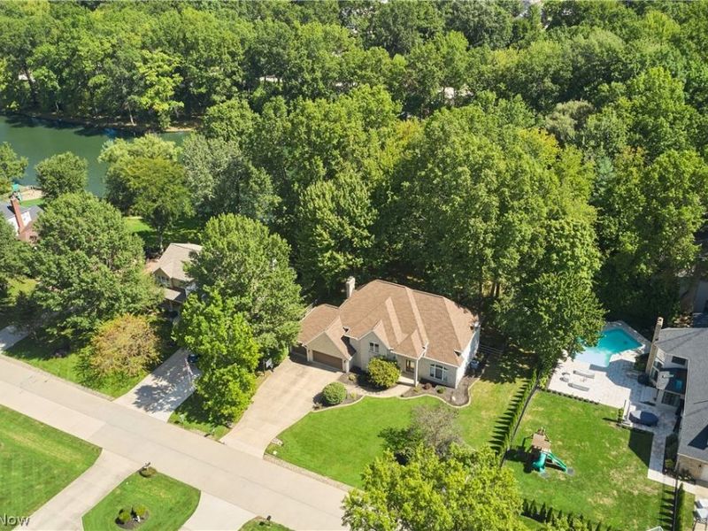 315 Hollythorn Drive, Copley, OH 44321 Photo 7