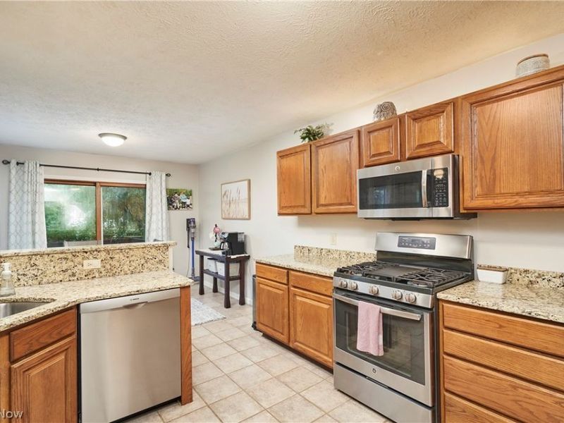 3799 Hillbrook Drive, Stow, OH 44224 Photo 9