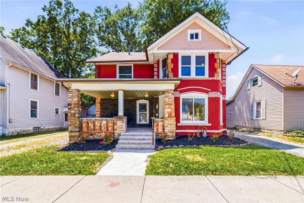 470 S Saint Clair Street, Painesville, OH 44077 Main Photo
