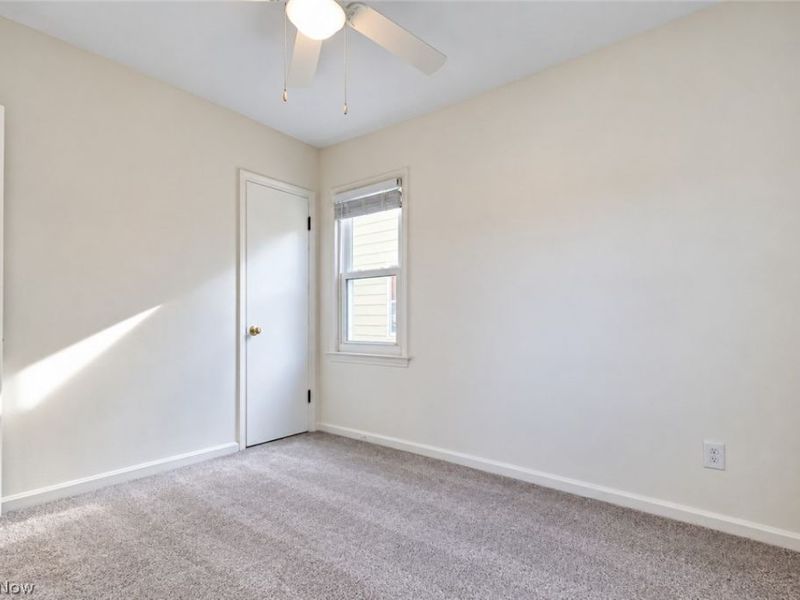 5707 Ridgewood Avenue, Parma, OH 44129 Photo 12