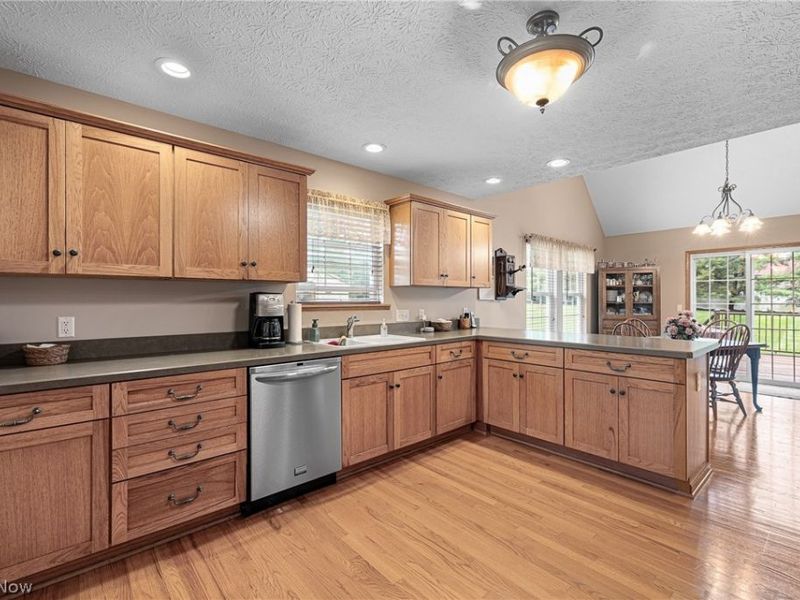 3669 Sharon Copley, Medina, OH 44256 Photo 12