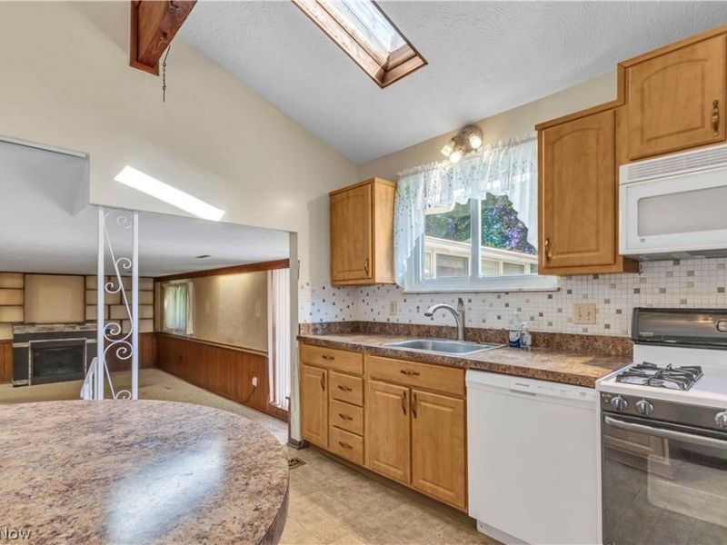 3730 Walters Drive, Brunswick, OH 44212 Photo 11