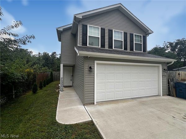 756 Hazelwood Drive , Vermilion, OH 44089