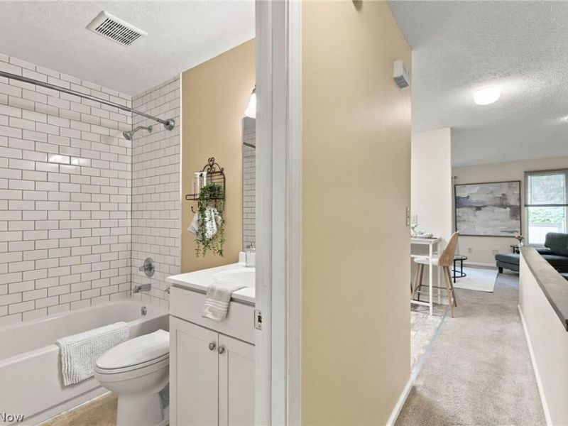 547 Center Avenue, Cuyahoga Falls, OH 44221 Photo 11