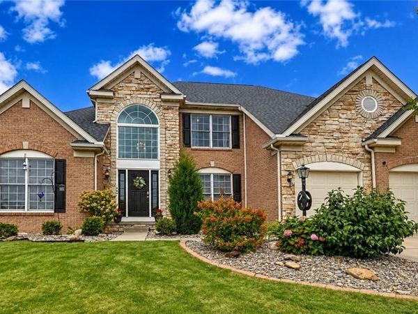 1257 Muchney Circle , Akron, OH 44312