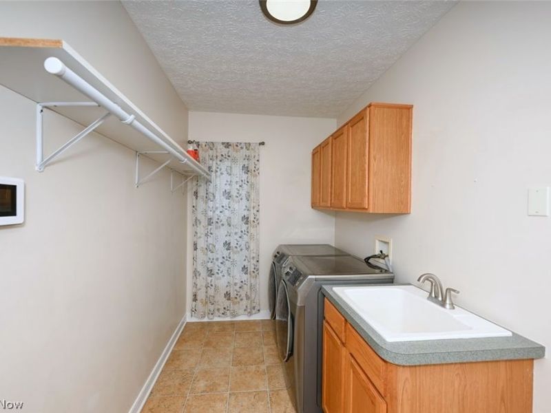 1257 Muchney Circle, Akron, OH 44312 Photo 27