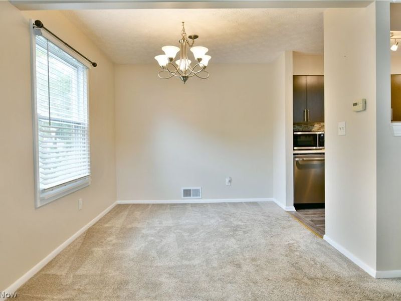 3112 Ivy Hill Circle, Unit C, Cortland, OH 44410 Photo 10