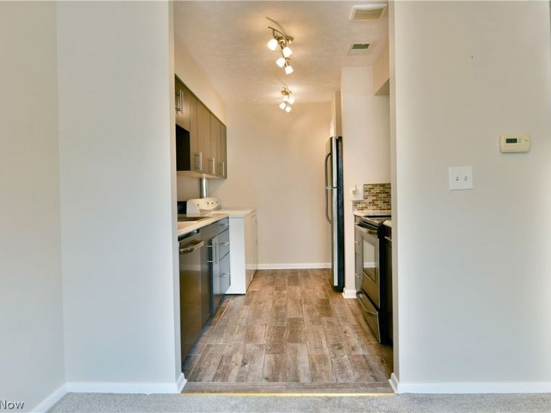 3112 Ivy Hill Circle, Unit C, Cortland, OH 44410 Photo 12