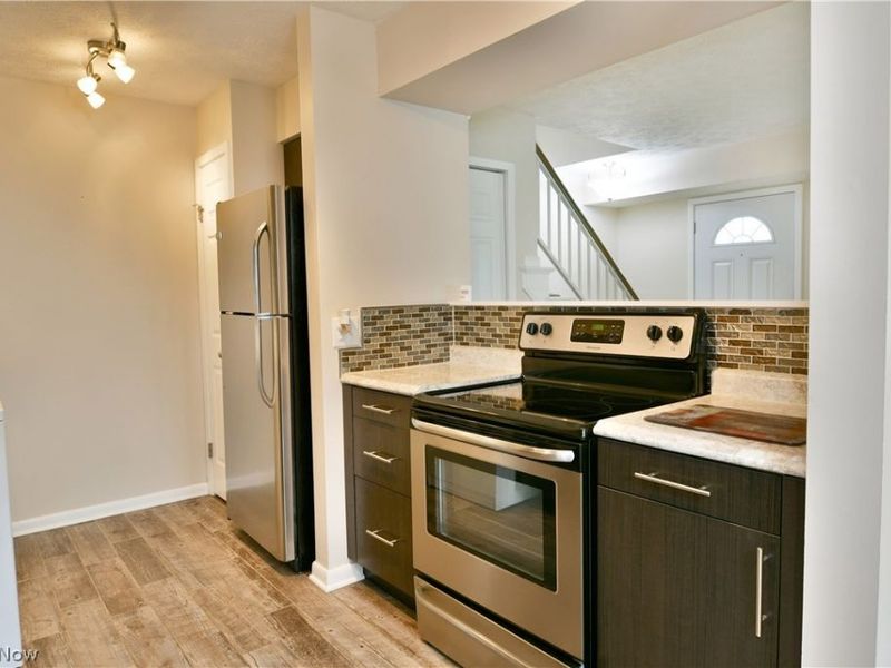 3112 Ivy Hill Circle, Unit C, Cortland, OH 44410 Photo 13