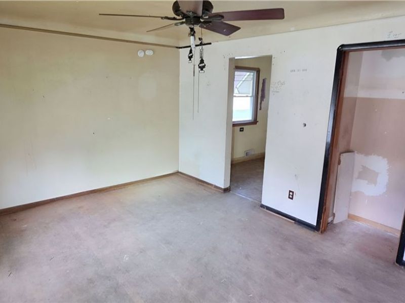 13450 Kirton Avenue, Cleveland, OH 44135 Photo 6