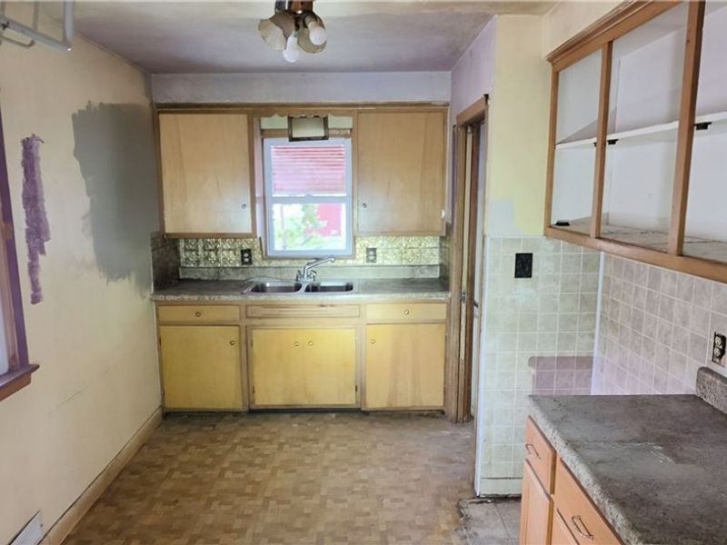13450 Kirton Avenue, Cleveland, OH 44135 Photo 7