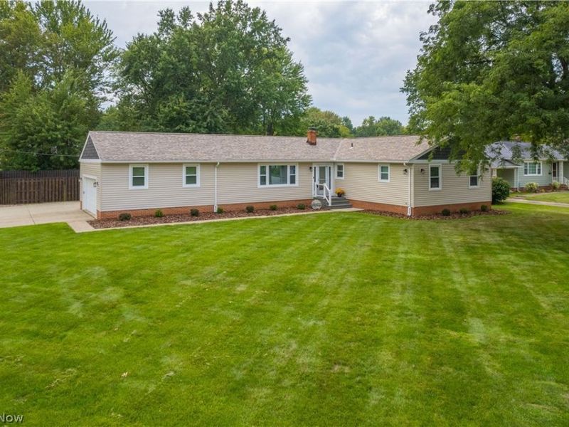 275 Kraft Street, Berea, OH 44017 Photo 1