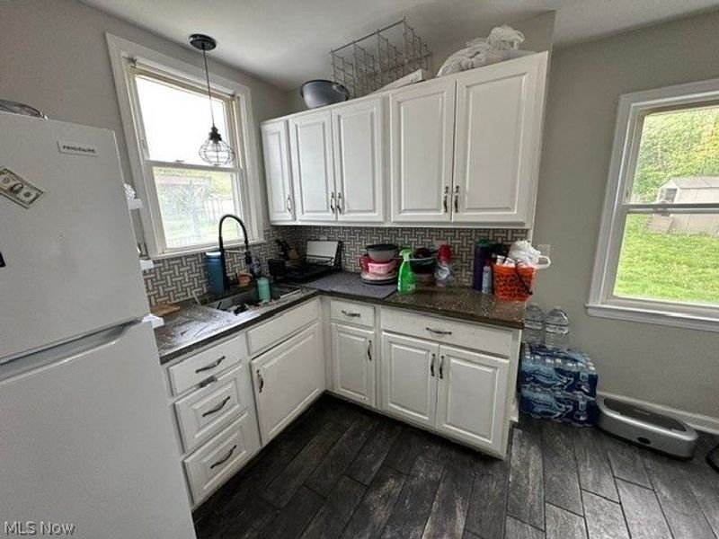 4960 Farnhurst Road, Lyndhurst, OH 44124 Photo 3