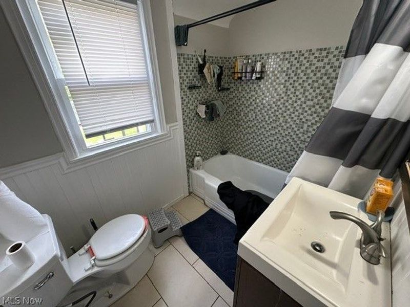 4960 Farnhurst Road, Lyndhurst, OH 44124 Photo 8