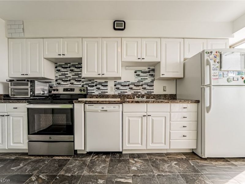 12520 Edgewater Drive, Unit 901, Lakewood, OH 44107 Photo 20