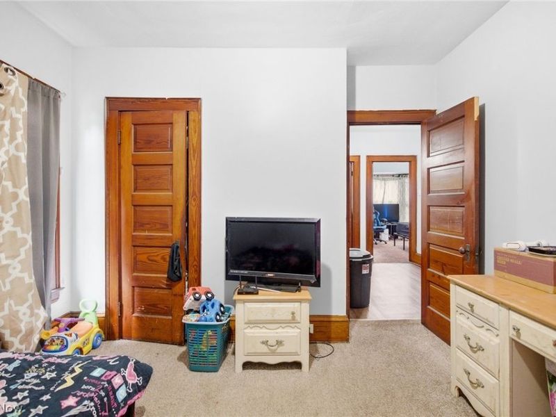 10322 Colonial Avenue, Cleveland, OH 44108 Photo 26