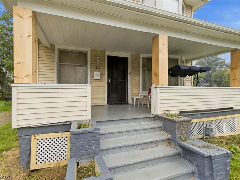 10322 Colonial Avenue, Cleveland, OH 44108 Photo 3