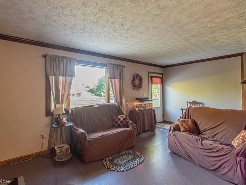 1386 Jewel Bay Road, Cortland, OH 44410 Photo 15