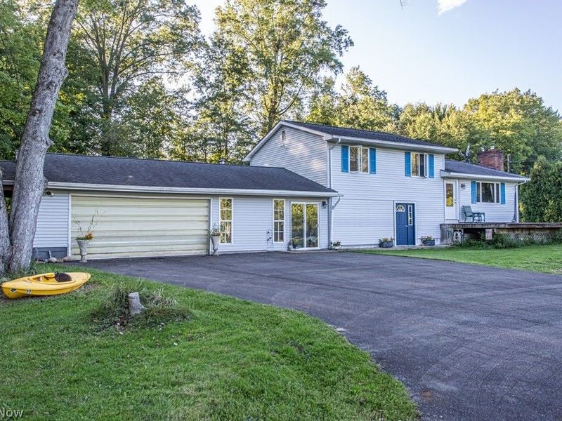 1386 Jewel Bay Road, Cortland, OH 44410 Photo 2