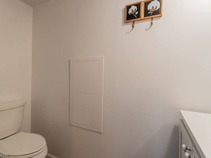 1386 Jewel Bay Road, Cortland, OH 44410 Photo 6