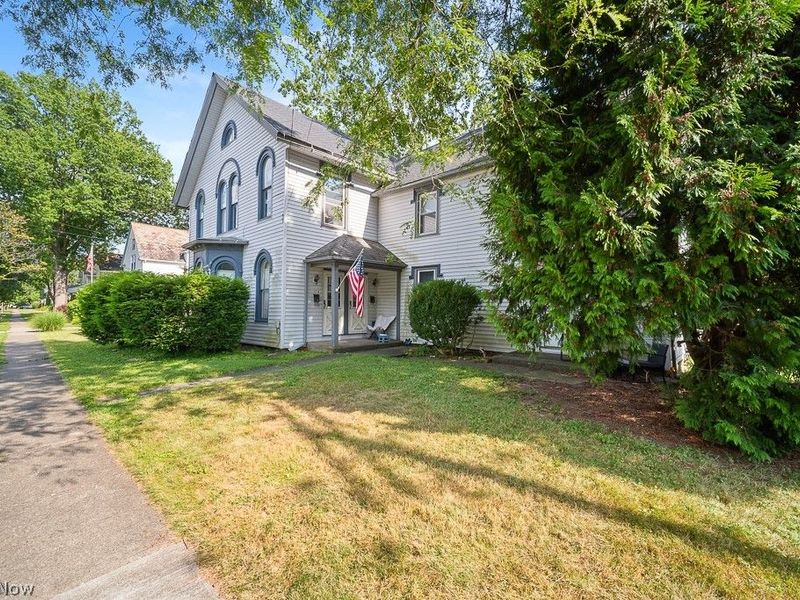 178 E Bridge Street, Berea, OH 44017 Photo 4