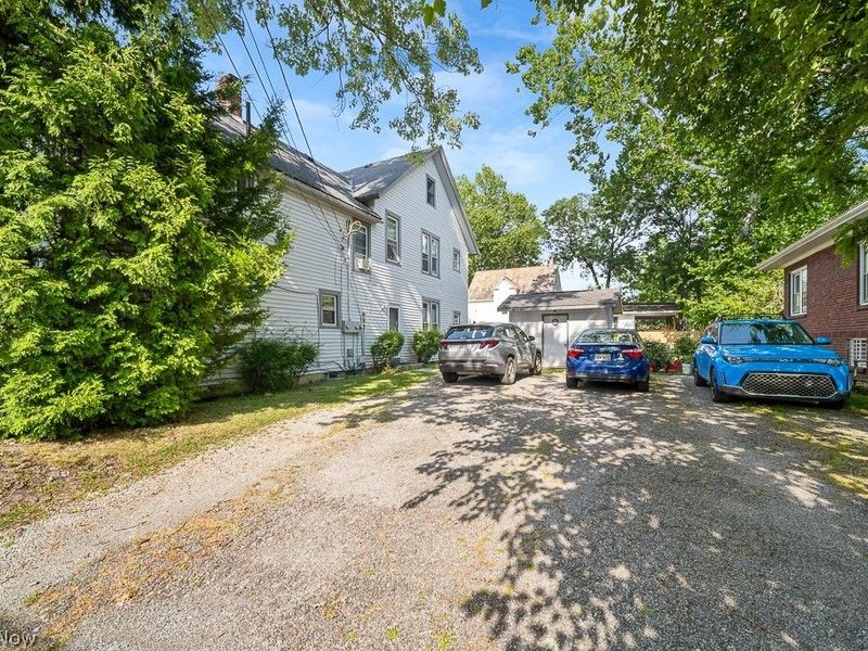178 E Bridge Street, Berea, OH 44017 Photo 5