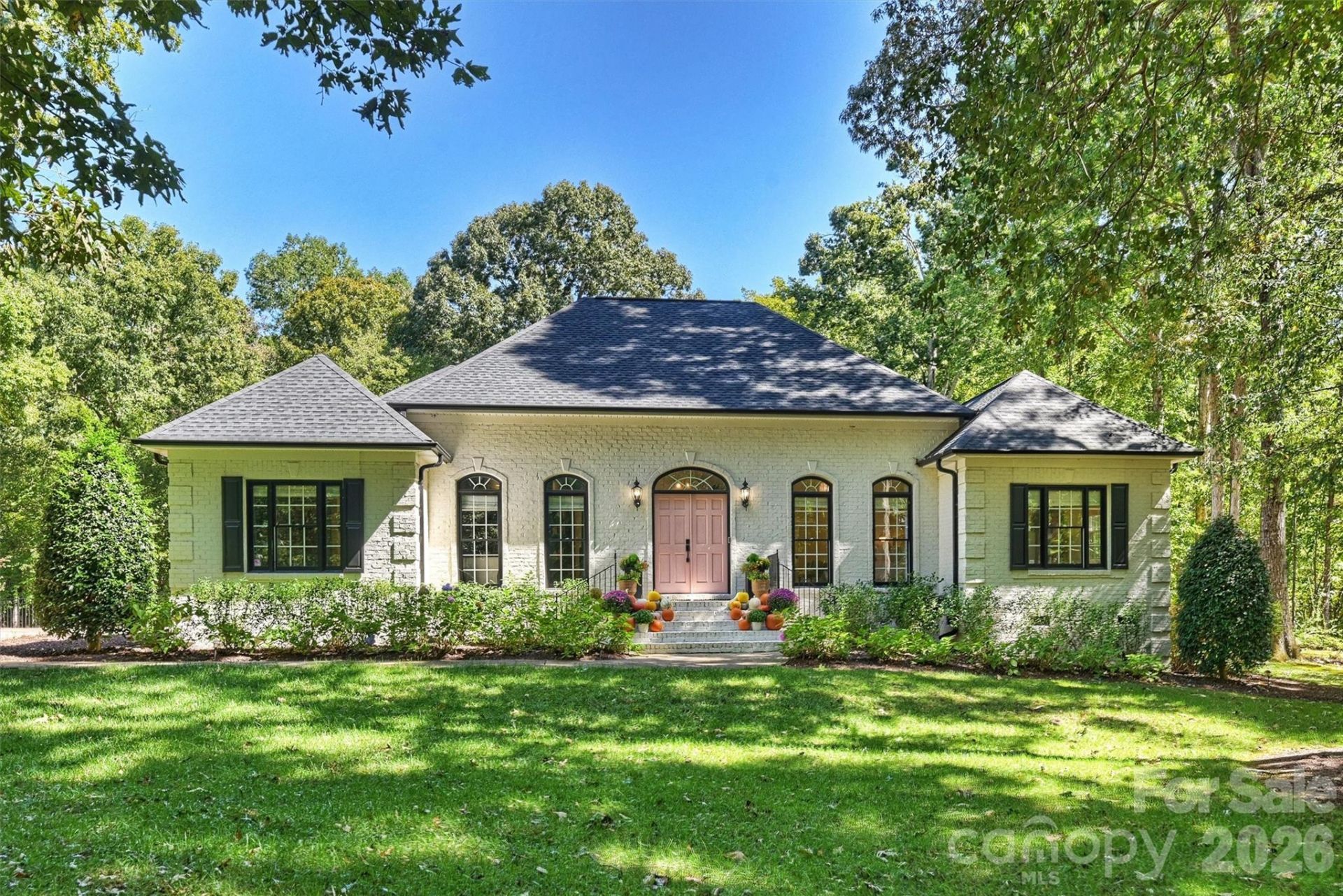 7501 Big Buck Trail, Waxhaw, NC 28173 Main Photo