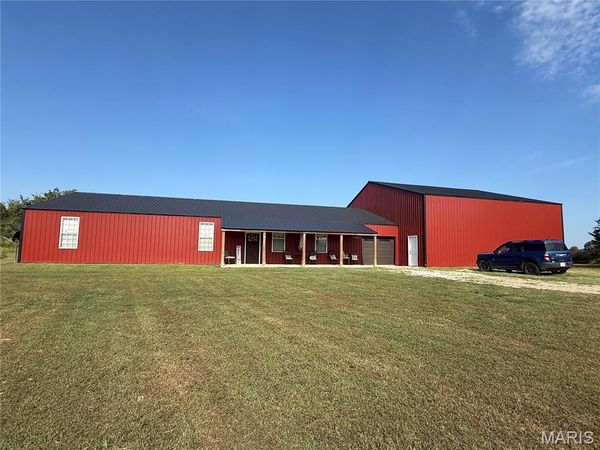 2197 County Road 459 , Poplar Bluff, MO 63901