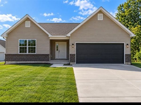 37 millwell , Maryland Heights, MO 63043