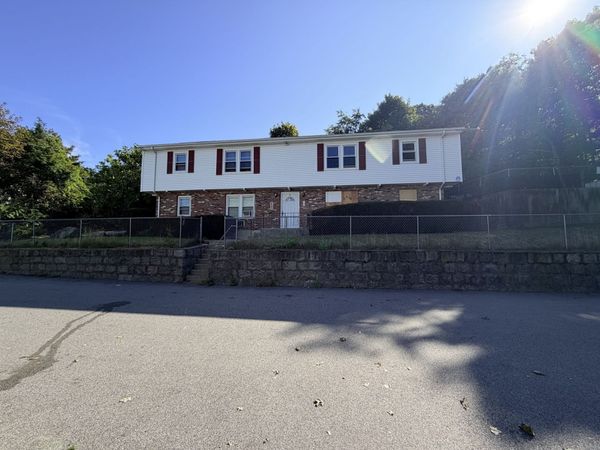 2 Filbert St, Unit 4, Quincy, MA 02169