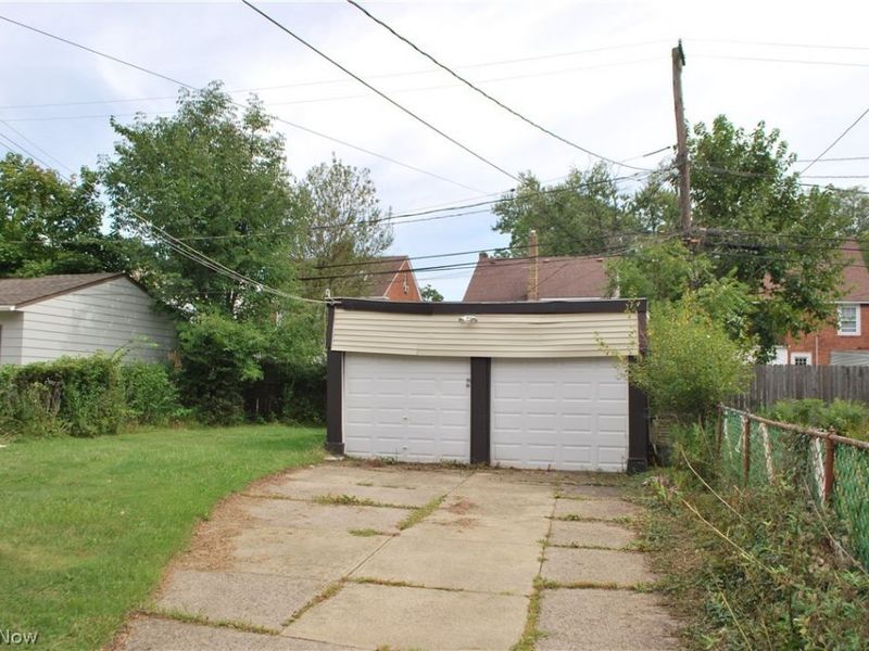 3715 Strathavon Road, Shaker Heights, OH 44120 Photo 34