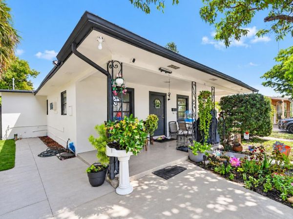 1020 S K Street, Lake Worth Beach, FL 33460