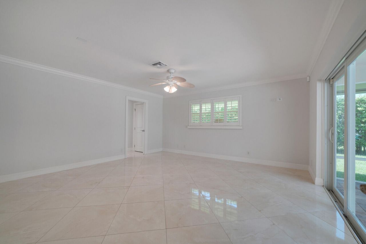 408 S Country Club Drive, Atlantis, FL 33462 Photo