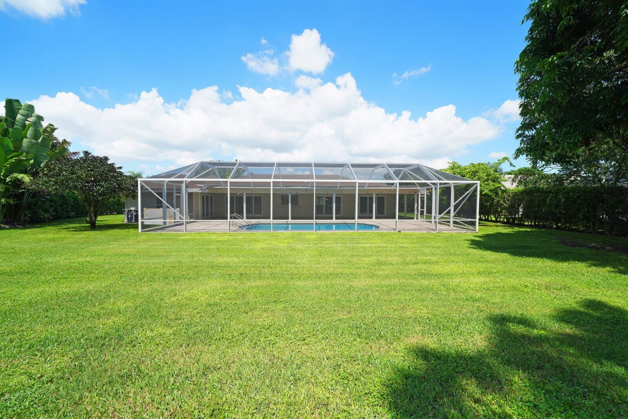 408 S Country Club Drive, Atlantis, FL 33462 Photo