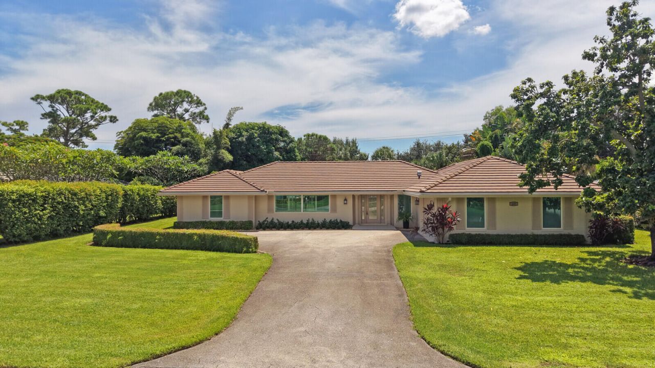 408 S Country Club Drive, Atlantis, FL 33462 Photo