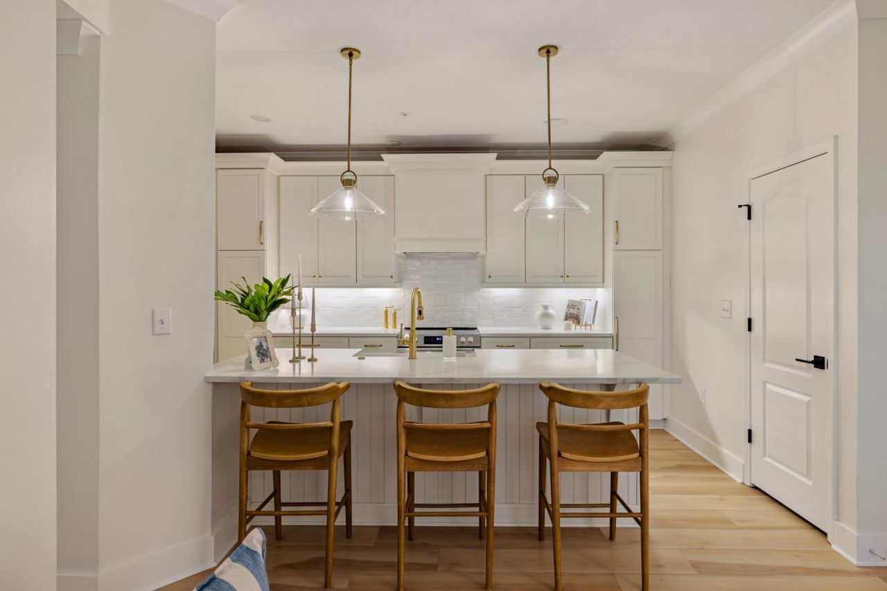 1300 Park W Boulevard Photo 5