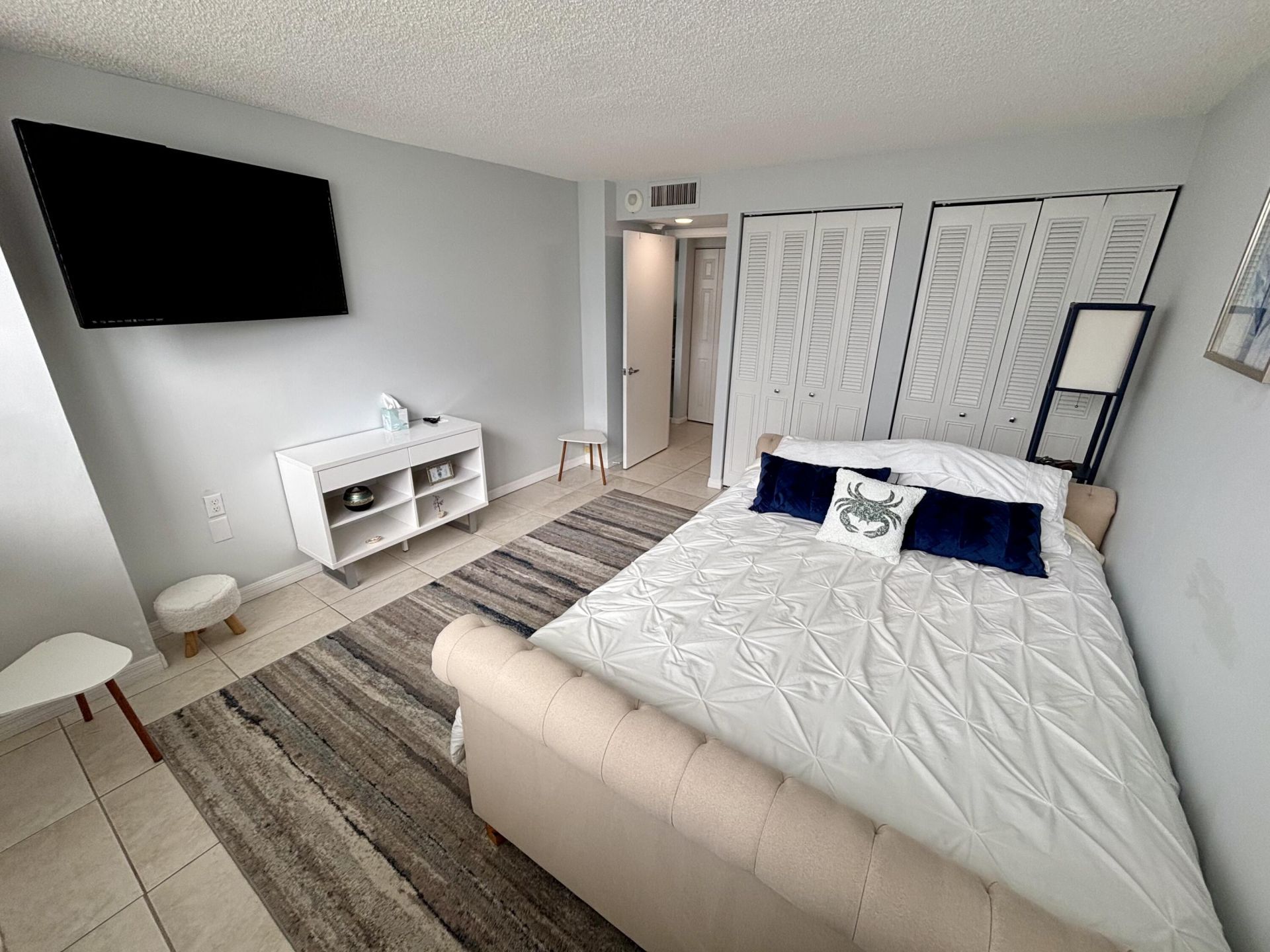 5600 N Flagler Drive, Unit 2105, West Palm Beach, FL 33407 Photo