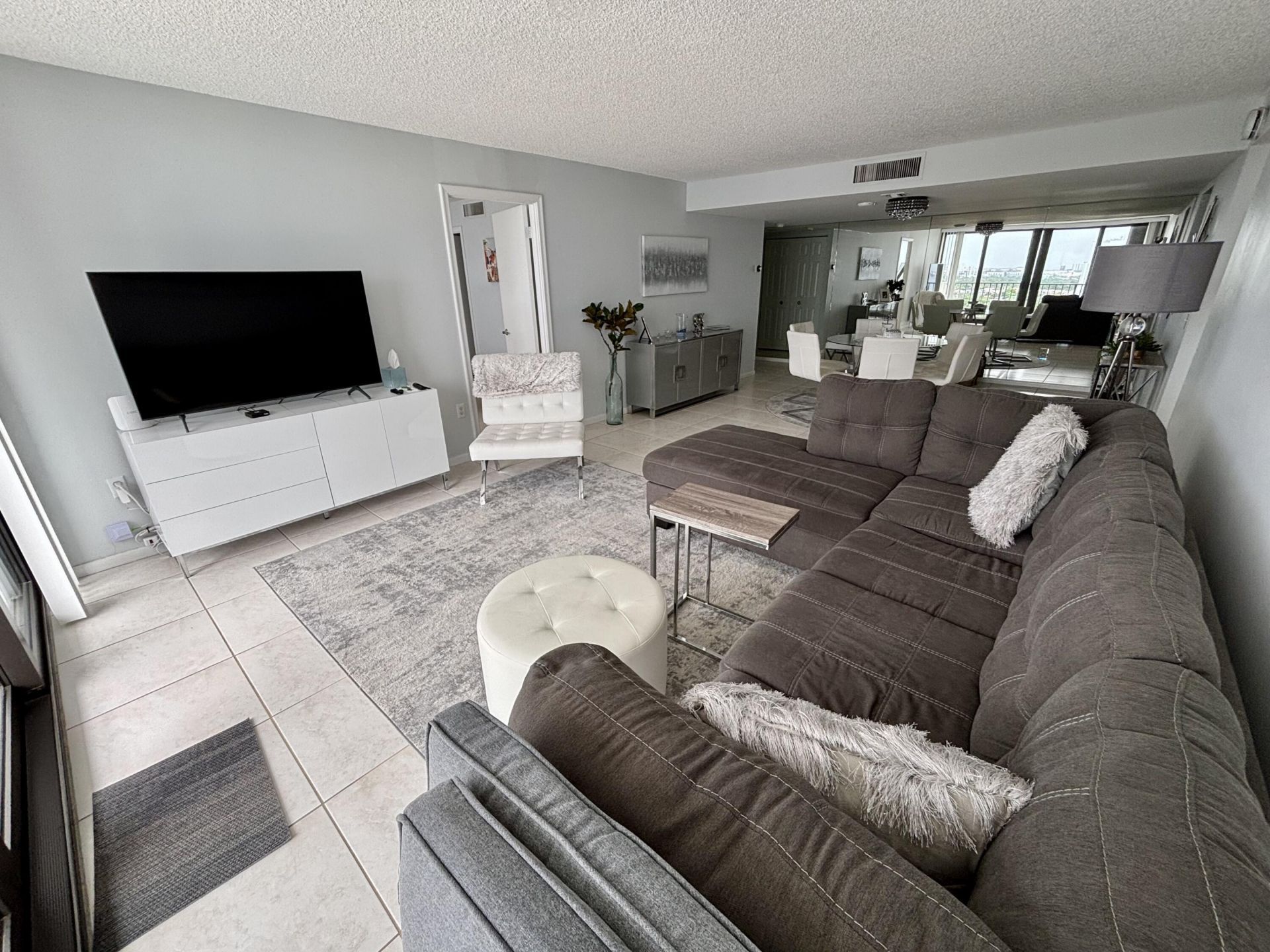 5600 N Flagler Drive, Unit 2105, West Palm Beach, FL 33407 Photo