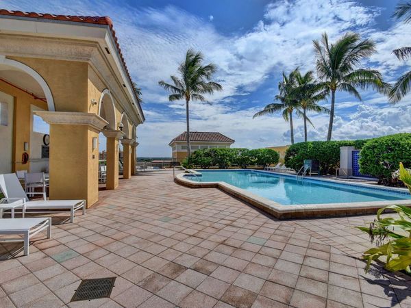 403 S SAPODILLA Avenue, Unit 718, West Palm Beach, FL 33401