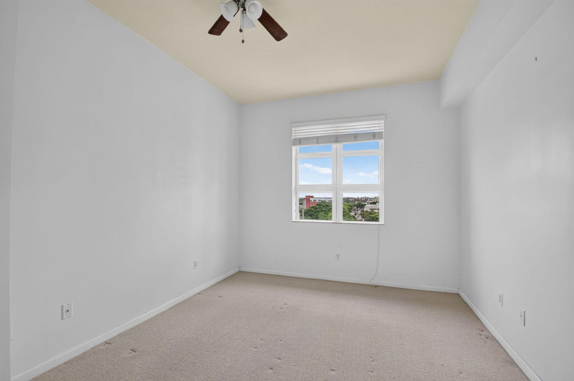 403 S Sapodilla Avenue, Unit 718, West Palm Beach, FL 33401 Photo