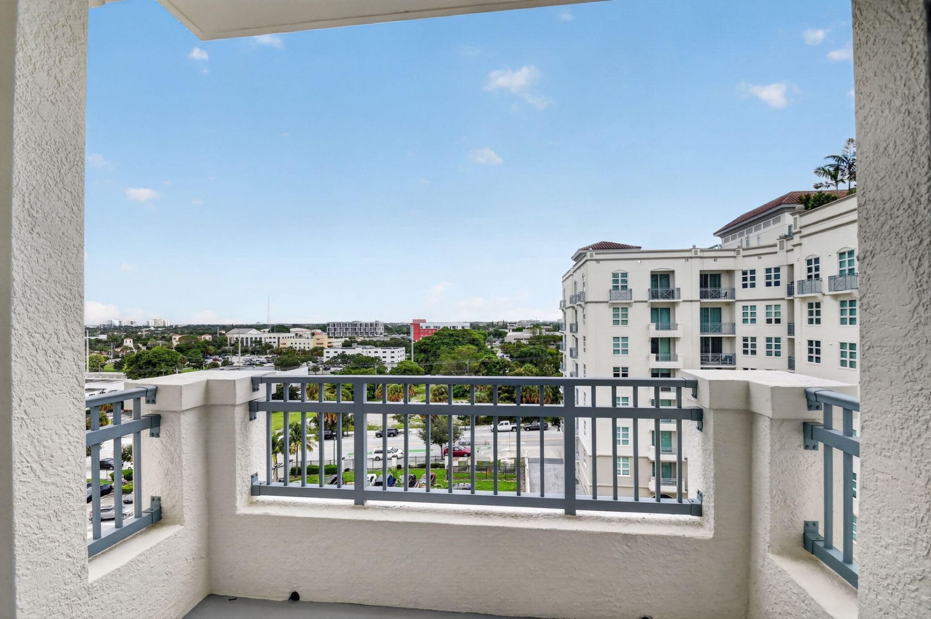 403 S Sapodilla Avenue, Unit 718, West Palm Beach, FL 33401 Photo
