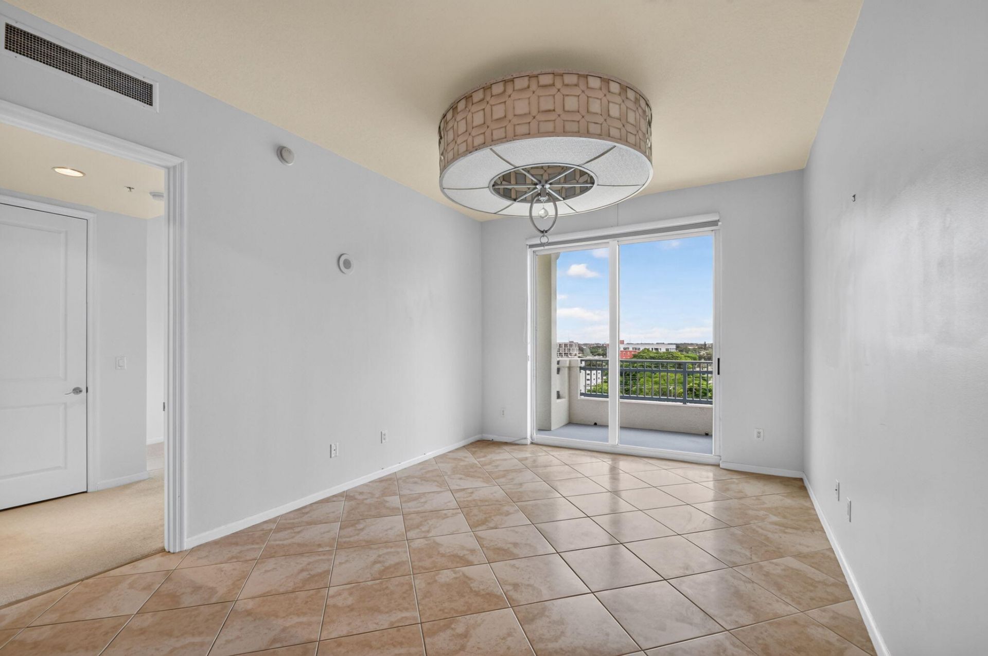 403 S Sapodilla Avenue, Unit 718, West Palm Beach, FL 33401 Photo