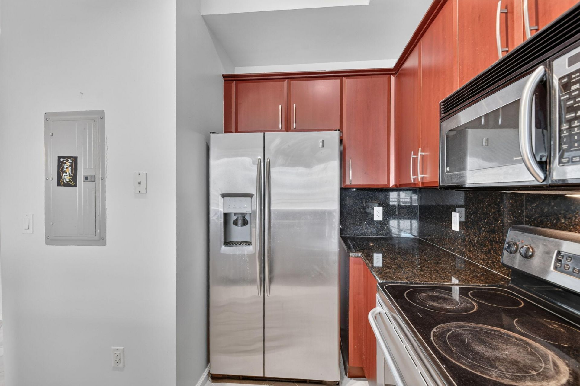403 S Sapodilla Avenue, Unit 718, West Palm Beach, FL 33401 Photo