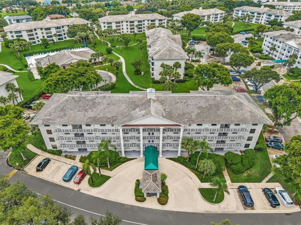 3650 Whitehall Drive, Unit 202, West Palm Beach, FL 33401